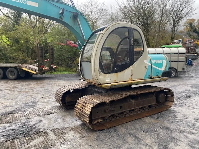 Kobelco SK100 - Pelle sur chenille: photos 4 Kobelco SK100 - Pelle sur chenille: photos 4