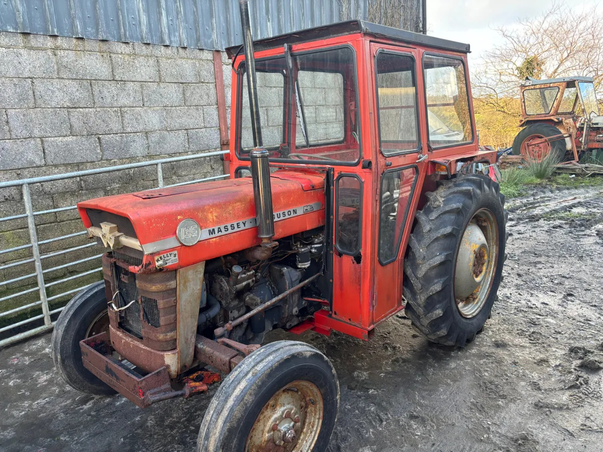 Massey Ferguson 135 - Tracteur agricole: photos 1 Massey Ferguson 135 - Tracteur agricole: photos 1