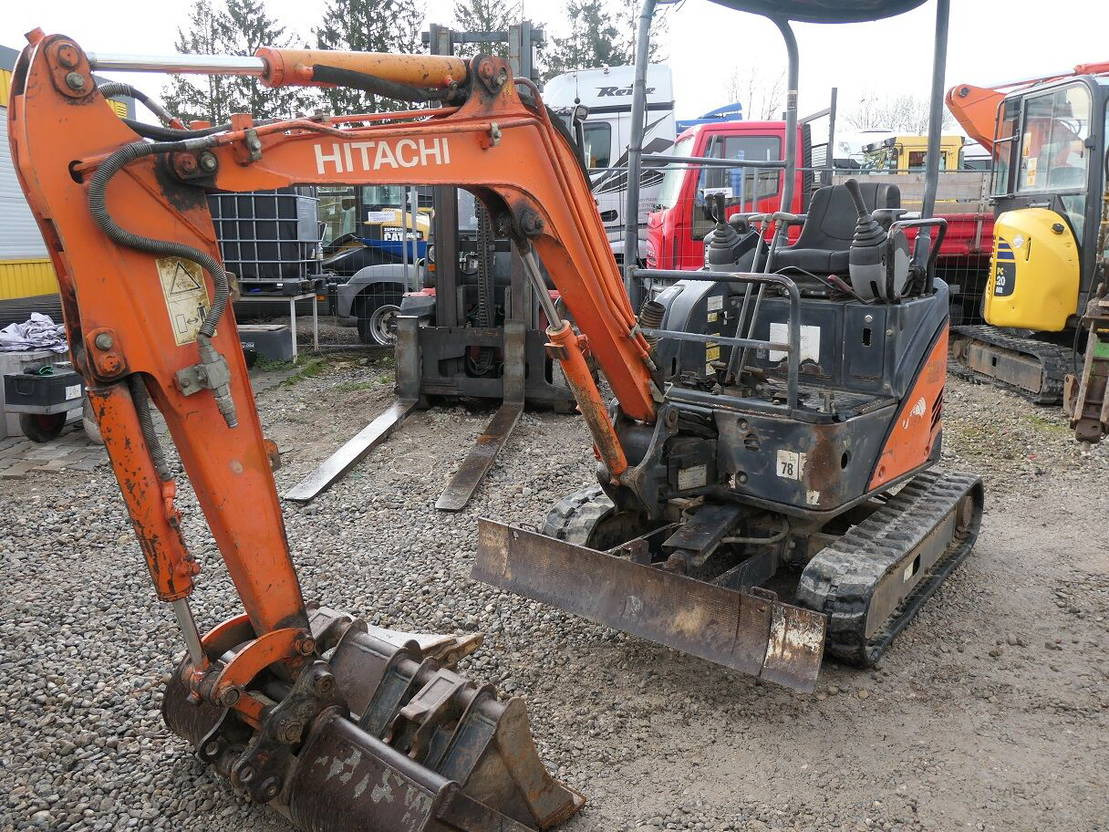 Hitachi ZX17 U-2 - Mini pelle: photos 4 Hitachi ZX17 U-2 - Mini pelle: photos 4