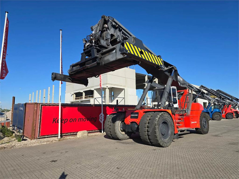 KONECRANES SMV 4535 TB5 - Reach stacker: photos 4 KONECRANES SMV 4535 TB5 - Reach stacker: photos 4