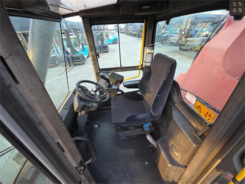 Reach stacker Kalmar DRF450-60C5X: photos 19 Reach stacker Kalmar DRF450-60C5X: photos 19