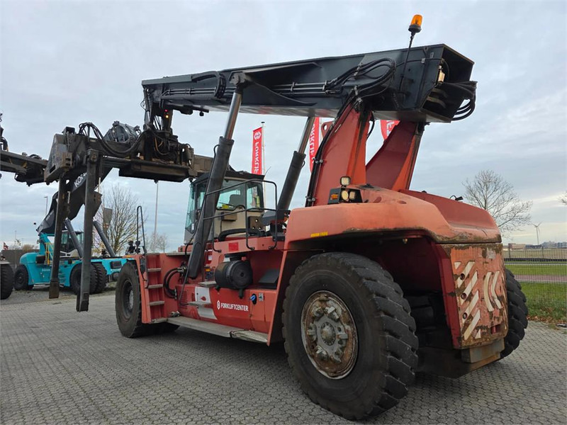 Reach stacker Kalmar DRF450-60C5X: photos 9 Reach stacker Kalmar DRF450-60C5X: photos 9