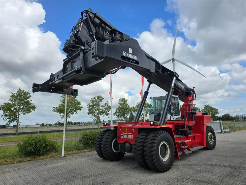 Kalmar DRU450-62S5 - Reach stacker: photos 3 Kalmar DRU450-62S5 - Reach stacker: photos 3