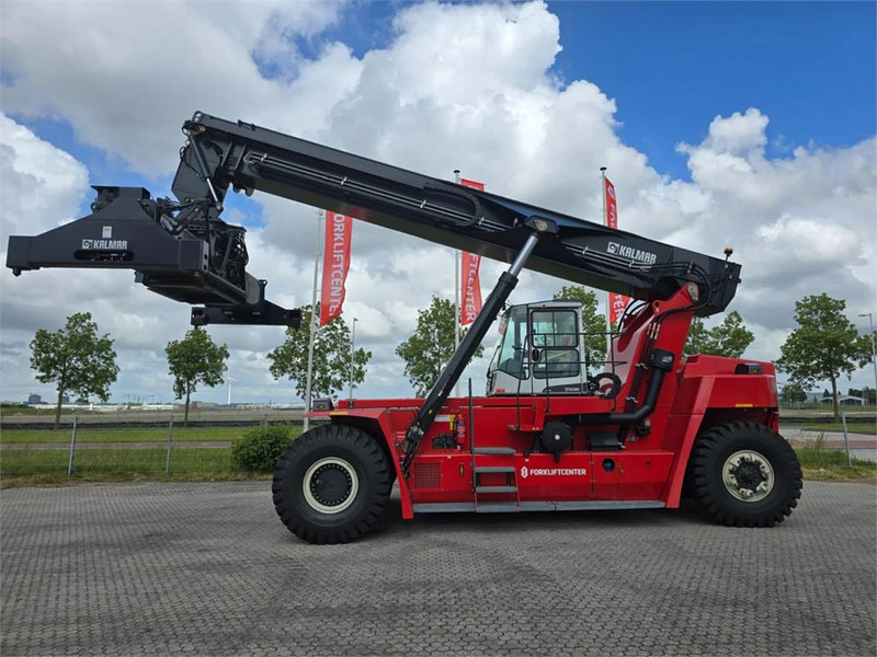 Kalmar DRU450-62S5 - Reach stacker: photos 2 Kalmar DRU450-62S5 - Reach stacker: photos 2