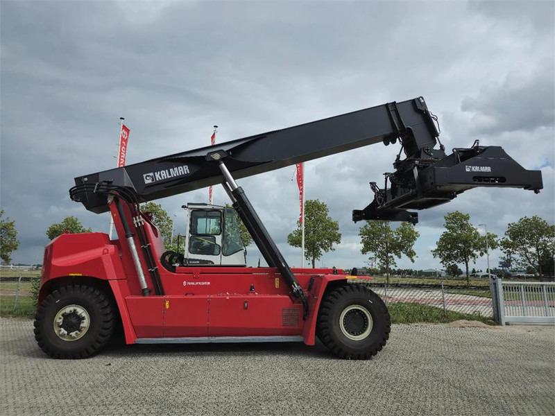 Kalmar DRU450-62S5 - Reach stacker: photos 1 Kalmar DRU450-62S5 - Reach stacker: photos 1