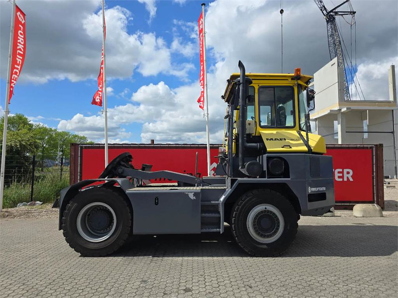 Mafi MT45R 4x4 - Tracteur portuaire: photos 3 Mafi MT45R 4x4 - Tracteur portuaire: photos 3
