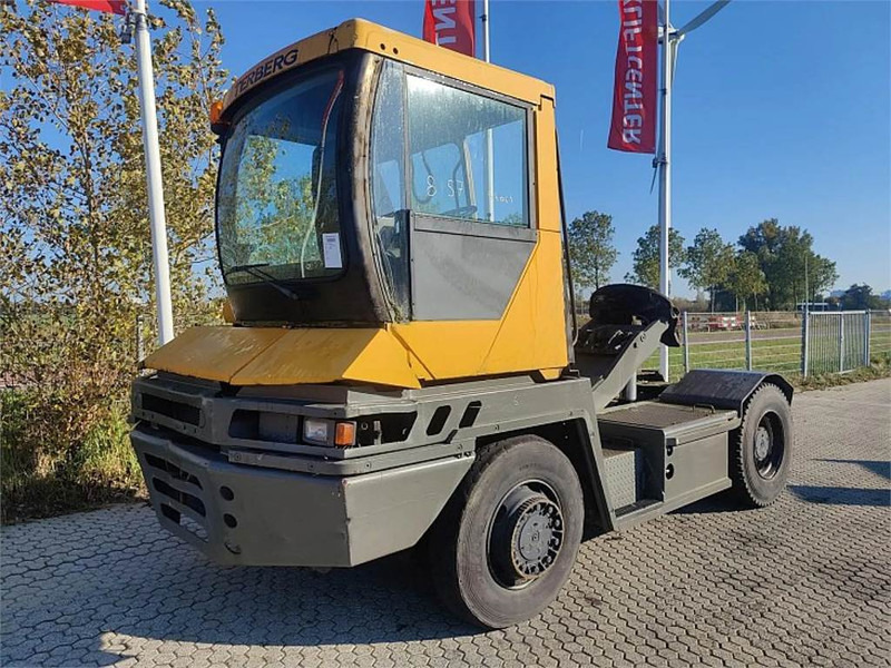 Terberg RT222 4x4 - Tracteur portuaire: photos 1 Terberg RT222 4x4 - Tracteur portuaire: photos 1