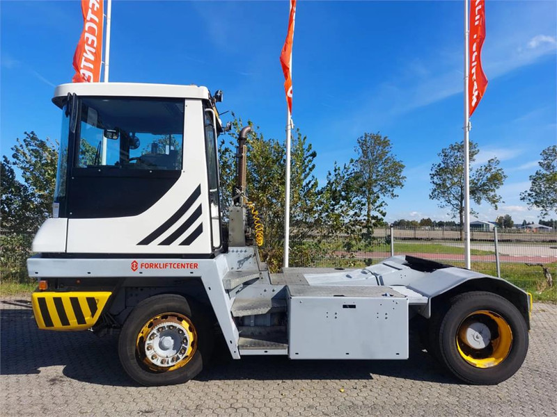 Terberg TT223 - Tracteur portuaire: photos 4 Terberg TT223 - Tracteur portuaire: photos 4