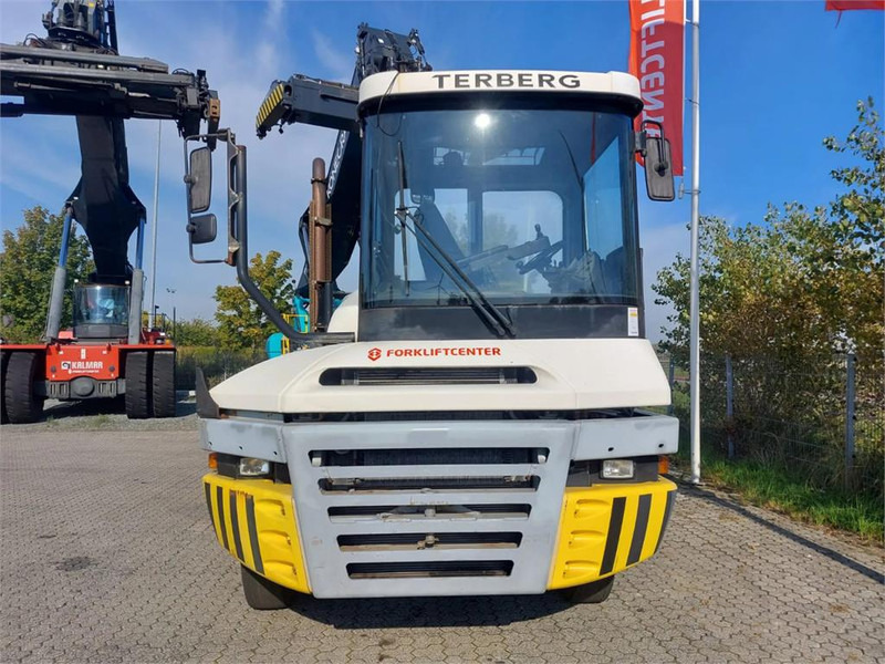 Terberg TT223 - Tracteur portuaire: photos 5 Terberg TT223 - Tracteur portuaire: photos 5