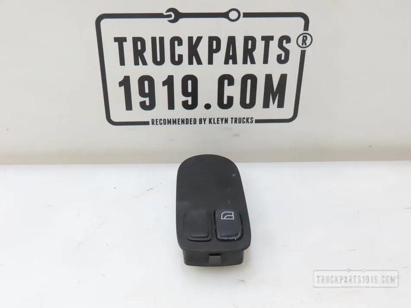 DAF 1811229 Raambediening Re. Daf - Panel de instrumentos pour Camion: photos 1 DAF 1811229 Raambediening Re. Daf - Panel de instrumentos pour Camion: photos 1