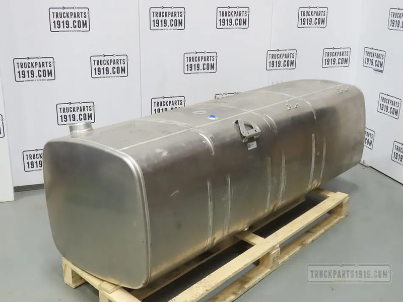 DAF 2241603 Brandstoftank 765 Liter - Réservoir de carburant pour Camion: photos 2 DAF 2241603 Brandstoftank 765 Liter - Réservoir de carburant pour Camion: photos 2