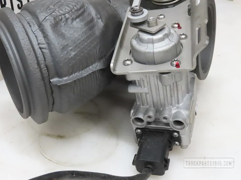 DAF 2426248 BPV Klep Reparatie MX11 - Système d'échappement pour Camion: photos 2 DAF 2426248 BPV Klep Reparatie MX11 - Système d'échappement pour Camion: photos 2