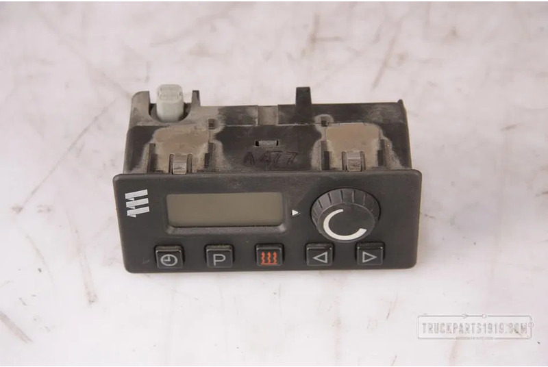 Eberspächer 1335557 Klok standverwarming DAF - Chauffage/ Ventilation pour Camion: photos 1 Eberspächer 1335557 Klok standverwarming DAF - Chauffage/ Ventilation pour Camion: photos 1