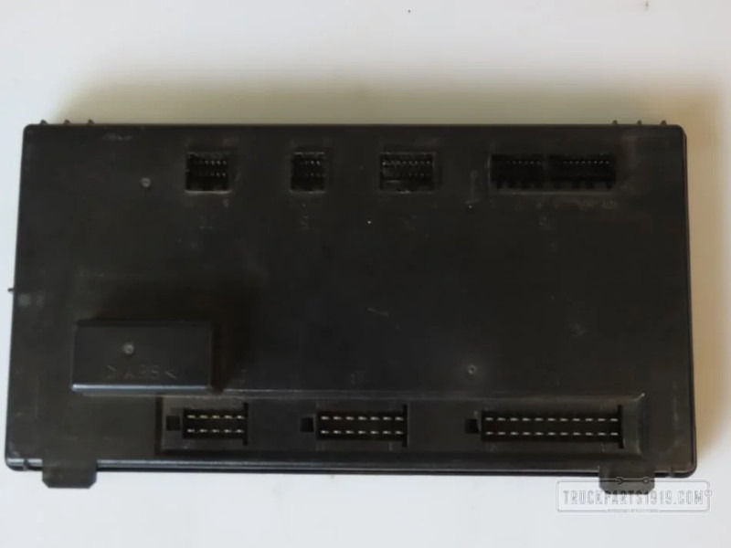 Iveco Electrical System Body computer 2 Iveco - Bloc de gestion pour Camion: photos 2 Iveco Electrical System Body computer 2 Iveco - Bloc de gestion pour Camion: photos 2