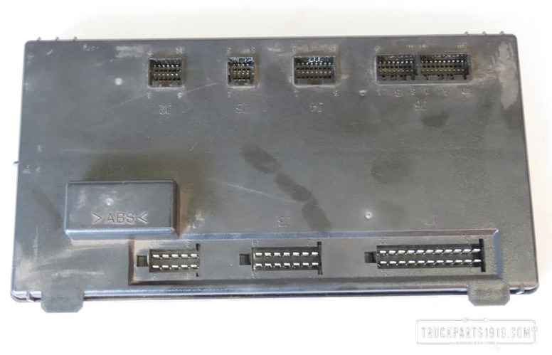 Iveco Electrical System Body computer 2 Iveco - Bloc de gestion pour Camion: photos 2 Iveco Electrical System Body computer 2 Iveco - Bloc de gestion pour Camion: photos 2