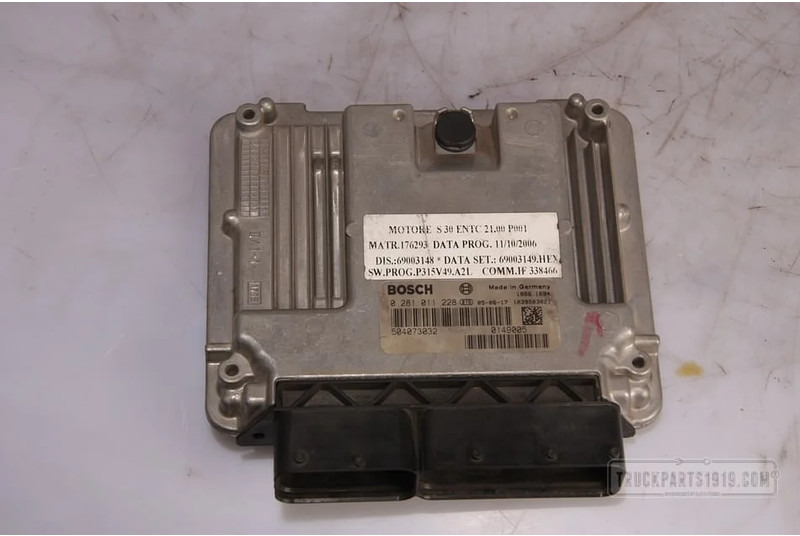 Iveco Electrical System Motorstuurdoos 281011228 - Bloc de gestion pour Camion: photos 1 Iveco Electrical System Motorstuurdoos 281011228 - Bloc de gestion pour Camion: photos 1