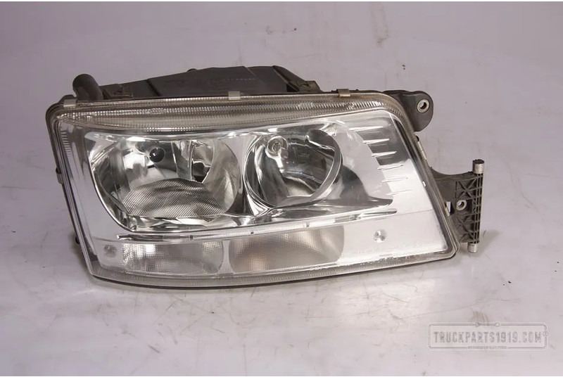 MAN 81251016688 Koplamp Re. TGX - Feu avant pour Camion: photos 1 MAN 81251016688 Koplamp Re. TGX - Feu avant pour Camion: photos 1