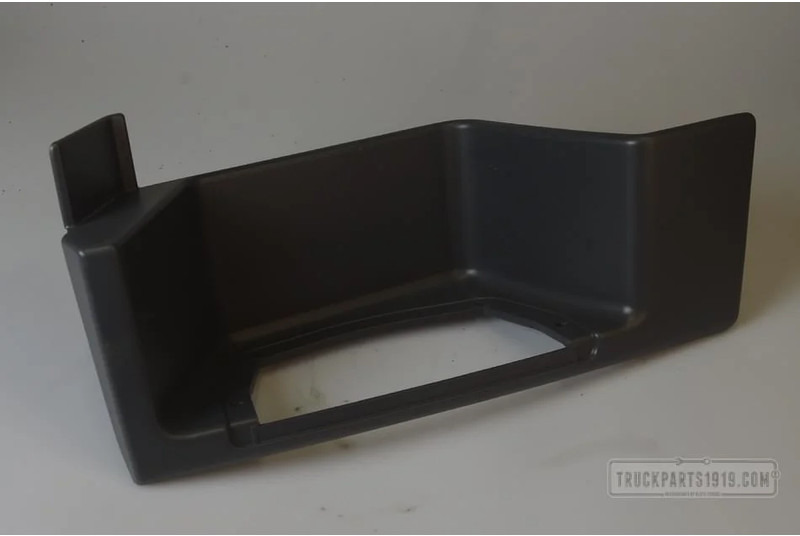 MAN Body & Chassis Parts Opstapbak Li. TGX - Marchepied pour Camion: photos 1 MAN Body & Chassis Parts Opstapbak Li. TGX - Marchepied pour Camion: photos 1