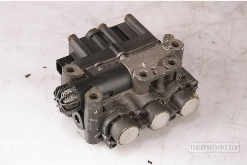 Mercedes-Benz Compressed Air System ECAS magneetventiel MB MP4 - Valve pour Camion: photos 2 Mercedes-Benz Compressed Air System ECAS magneetventiel MB MP4 - Valve pour Camion: photos 2
