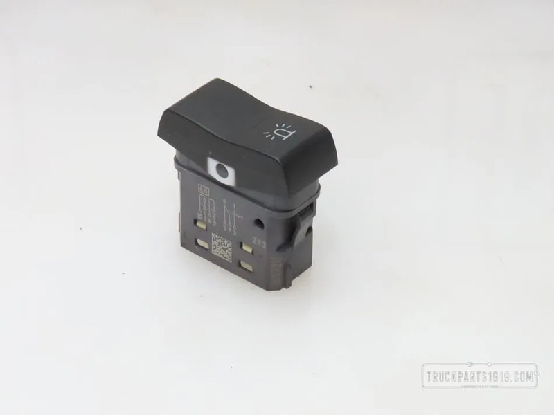 Scania 2087215 Schakelaar Scania - Panel de instrumentos pour Camion: photos 1 Scania 2087215 Schakelaar Scania - Panel de instrumentos pour Camion: photos 1