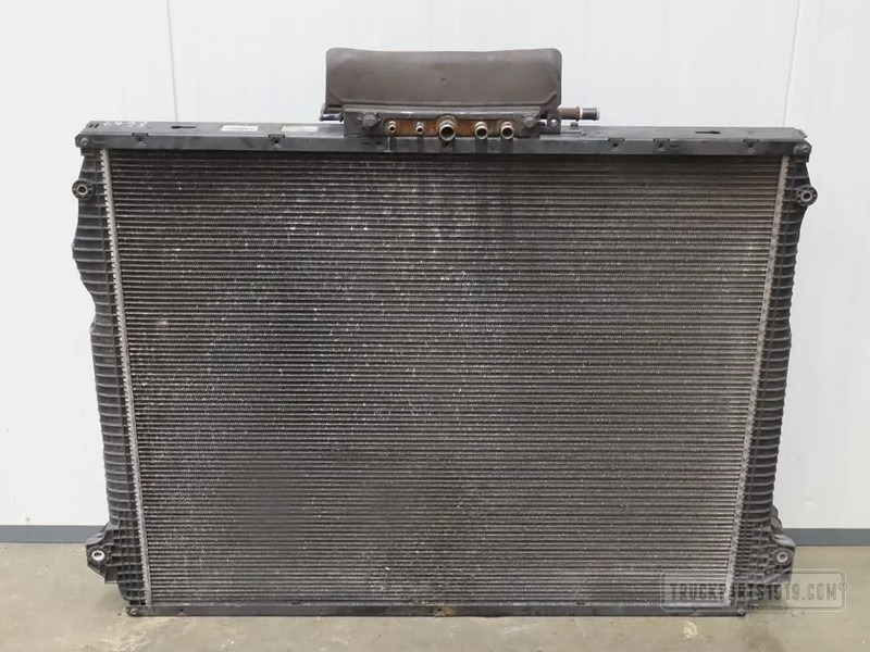 Scania 2439722 Radiateur - Radiateur pour Camion: photos 1 Scania 2439722 Radiateur - Radiateur pour Camion: photos 1