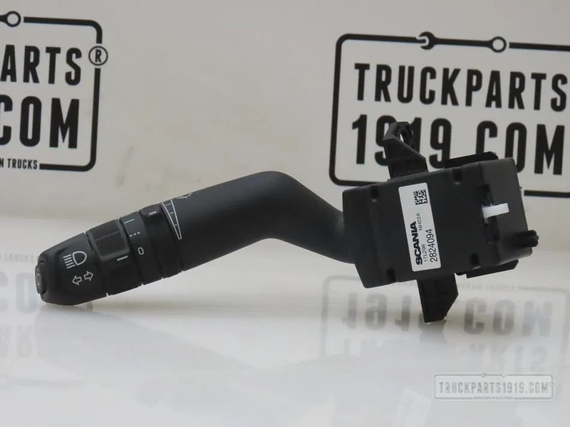 Scania 2824094 Stuurkolom schakelaar Scania - Panel de instrumentos pour Camion: photos 1 Scania 2824094 Stuurkolom schakelaar Scania - Panel de instrumentos pour Camion: photos 1