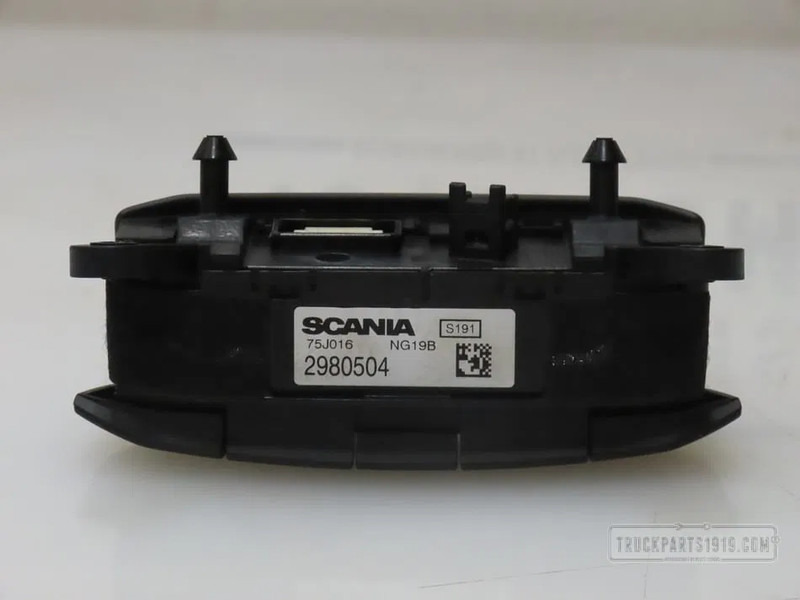 Scania 2980504 Stuurwielschakelaar Scania - Panel de instrumentos pour Camion: photos 2 Scania 2980504 Stuurwielschakelaar Scania - Panel de instrumentos pour Camion: photos 2