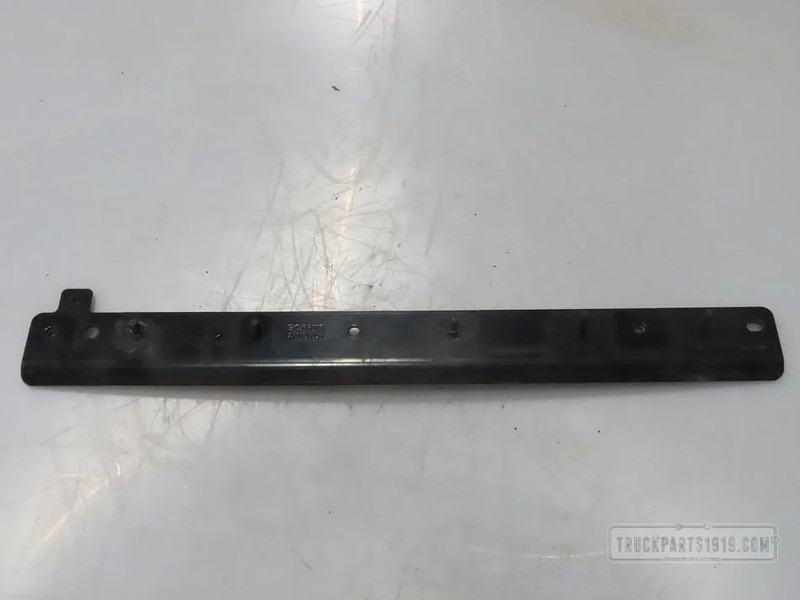 Scania 3026868 Interkoelerrail Li. - Radiateur pour Camion: photos 1 Scania 3026868 Interkoelerrail Li. - Radiateur pour Camion: photos 1