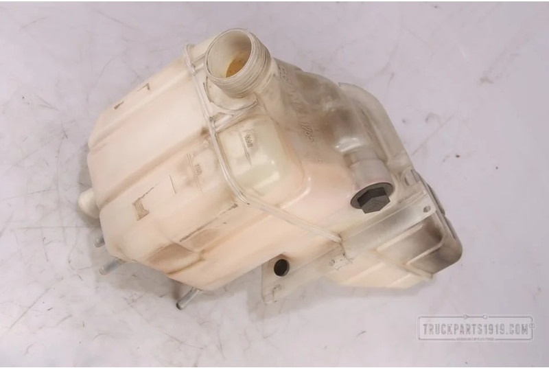 Scania Cooling System Koelexpansievat Scania - Vase d'expansion pour Camion: photos 1 Scania Cooling System Koelexpansievat Scania - Vase d'expansion pour Camion: photos 1