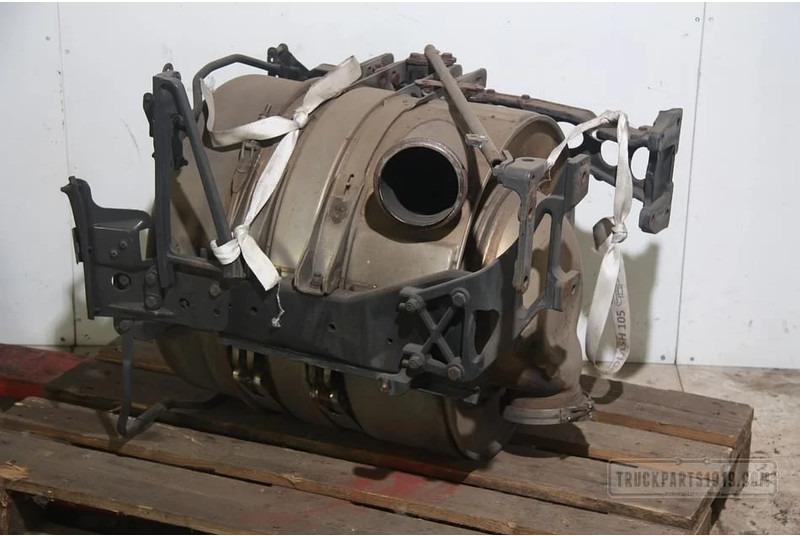 Scania Exhaust System Katalysator Scania R - Silencieux pour Camion: photos 2 Scania Exhaust System Katalysator Scania R - Silencieux pour Camion: photos 2
