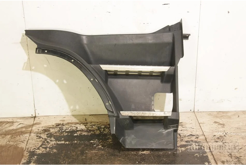 Volvo Body & Chassis Parts Instapbak Re VOLVO FH 13 - Marchepied pour Camion: photos 1 Volvo Body & Chassis Parts Instapbak Re VOLVO FH 13 - Marchepied pour Camion: photos 1