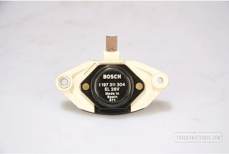 Volvo Electrical System Regelaar used - Alternateur pour Camion: photos 1 Volvo Electrical System Regelaar used - Alternateur pour Camion: photos 1