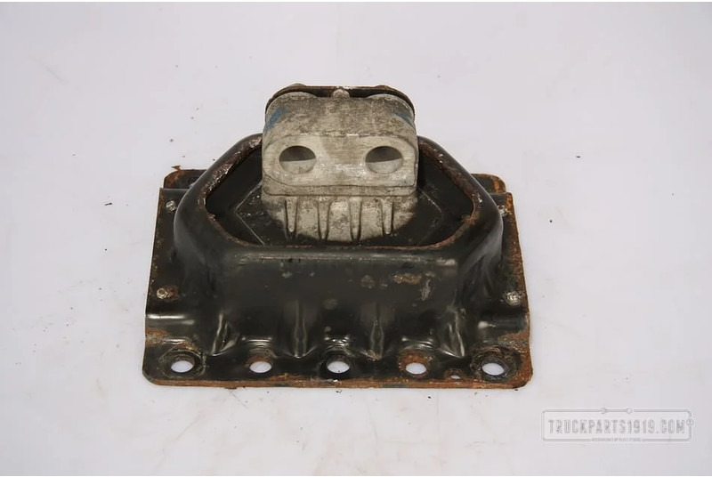 Volvo Engines & Parts Volvo FH Motorsteunrubber Acht - Support de moteur pour Camion: photos 1 Volvo Engines & Parts Volvo FH Motorsteunrubber Acht - Support de moteur pour Camion: photos 1