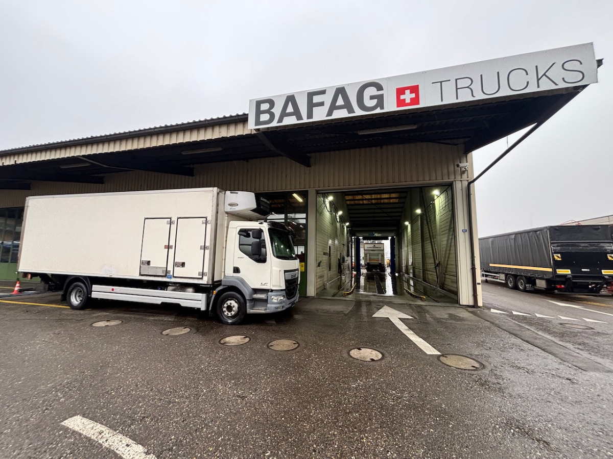 DAF LF 280 I 4x2 - Camion frigorifique: photos 2 DAF LF 280 I 4x2 - Camion frigorifique: photos 2