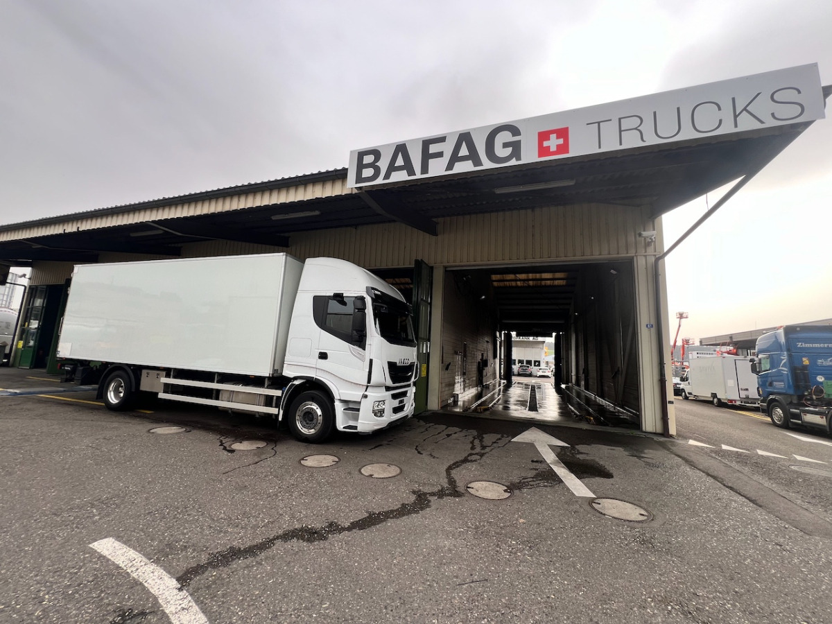 IVECO 190S46 Stralis - Camion fourgon: photos 2 IVECO 190S46 Stralis - Camion fourgon: photos 2