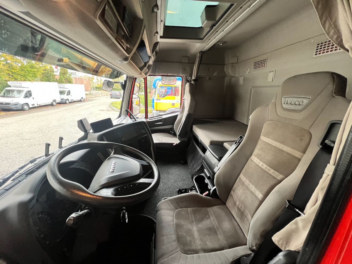 IVECO 260S42 Stralis - Camion fourgon: photos 4 IVECO 260S42 Stralis - Camion fourgon: photos 4
