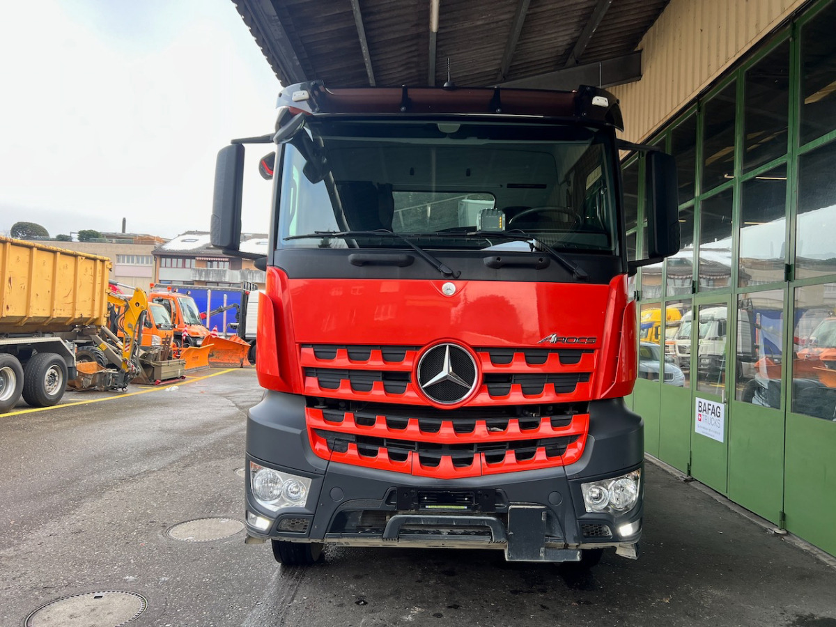 MERCEDES Arocs 2645 - Tracteur routier: photos 2 MERCEDES Arocs 2645 - Tracteur routier: photos 2