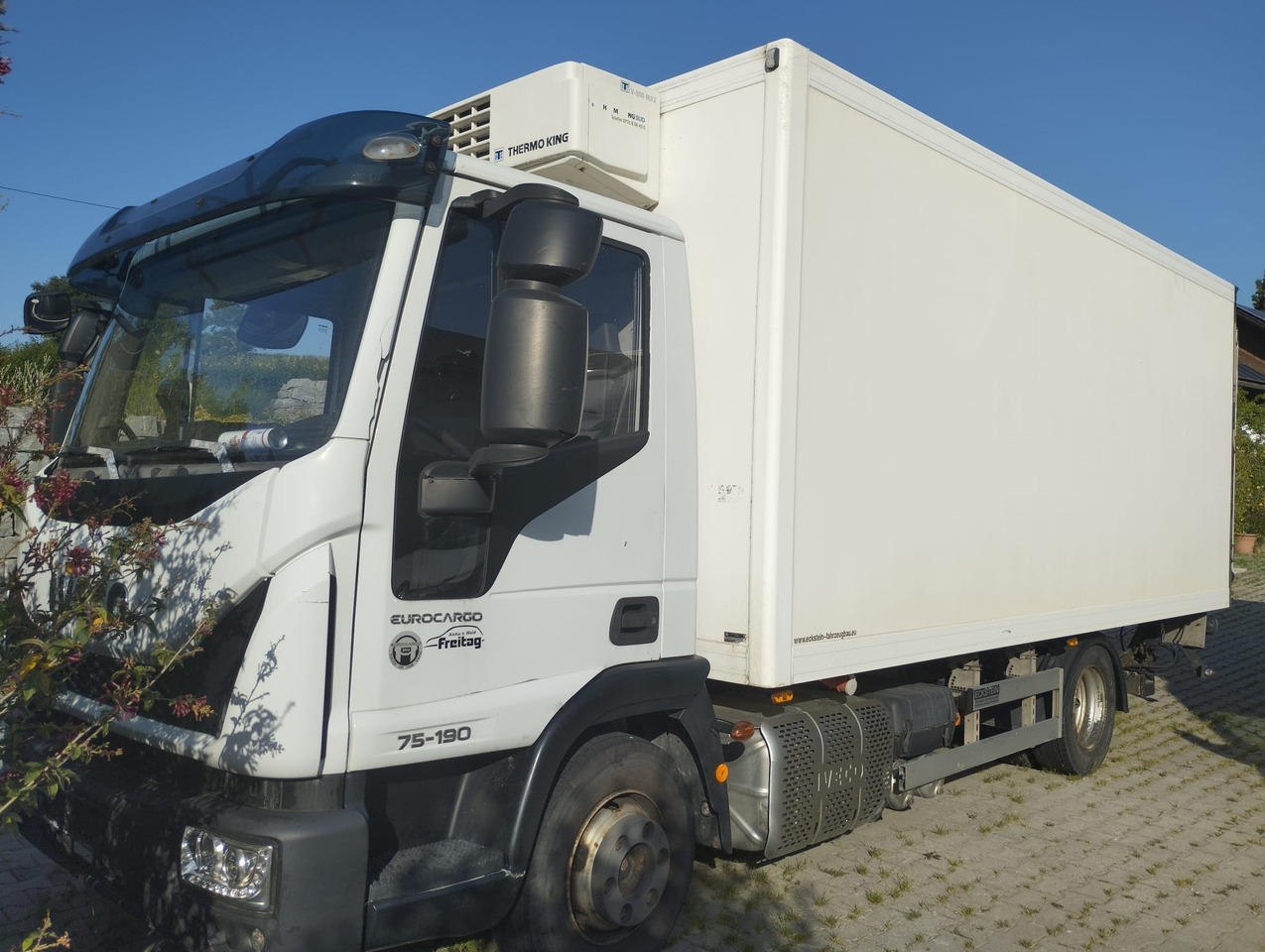 IVECO EUROCARGO 75-190 LBW Palfinger - Camion frigorifique: photos 4 IVECO EUROCARGO 75-190 LBW Palfinger - Camion frigorifique: photos 4