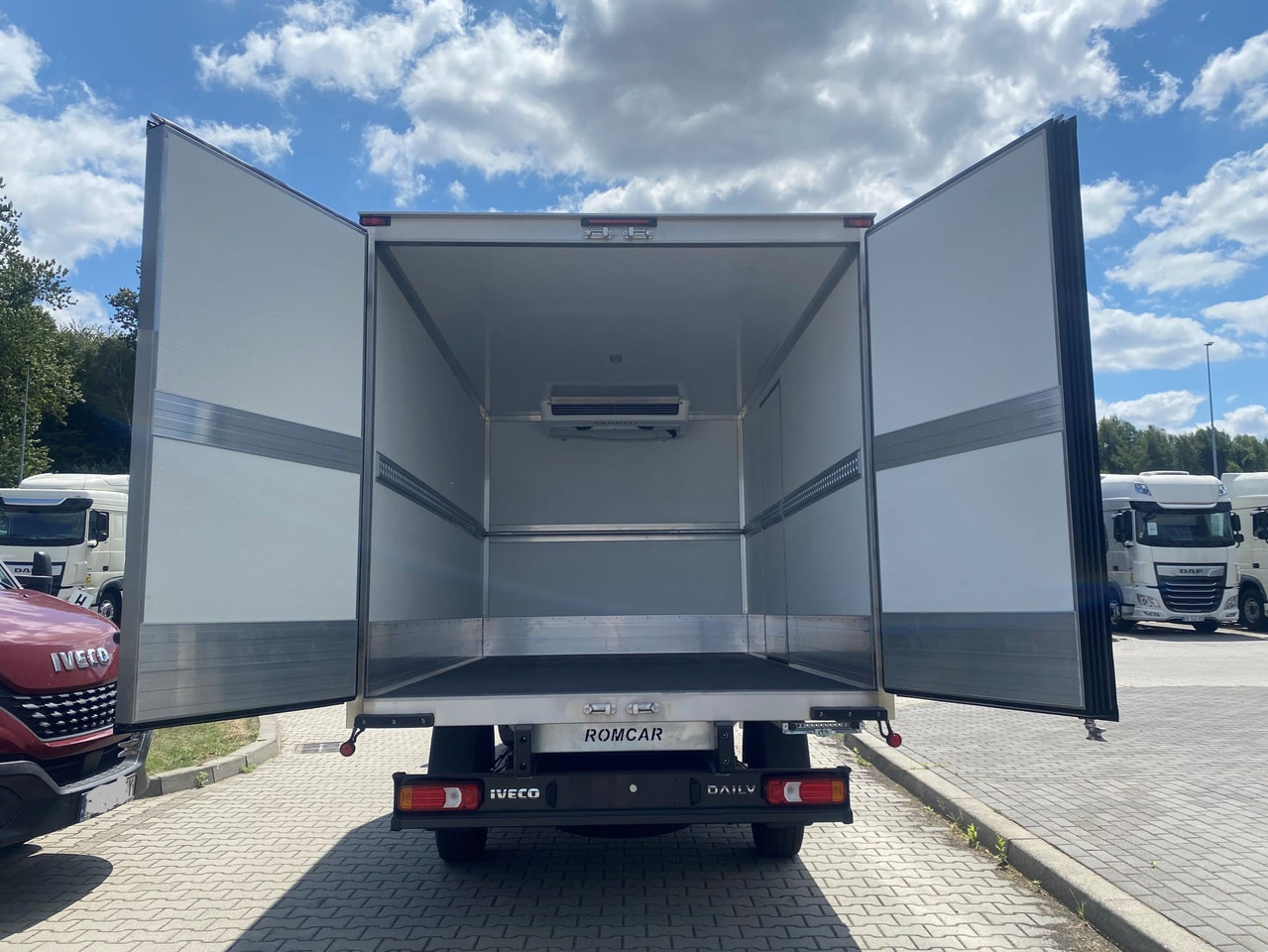 Iveco Daily 35C18 Tiefkühlkoffer -20°C - Utilitaire frigorifique: photos 2 Iveco Daily 35C18 Tiefkühlkoffer -20°C - Utilitaire frigorifique: photos 2