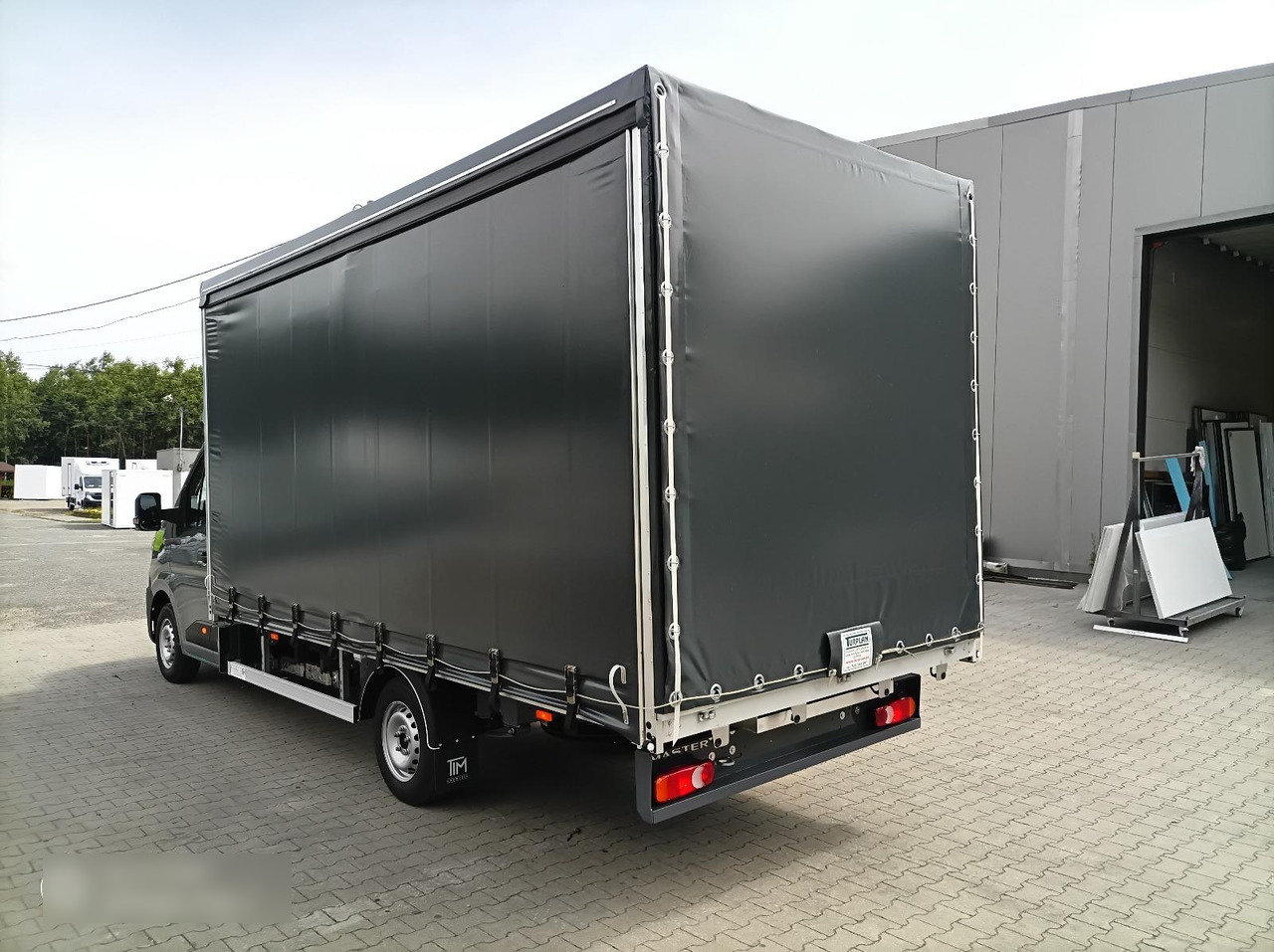 Renault Master 170 8 Pal Dachspoiler - Utilitaire rideaux coulissants (PLSC): photos 2 Renault Master 170 8 Pal Dachspoiler - Utilitaire rideaux coulissants (PLSC): photos 2