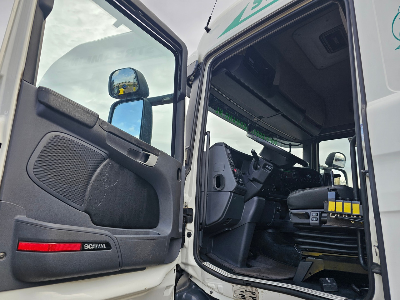 Camion ampliroll Scania R490 Highline 6x2: photos 15