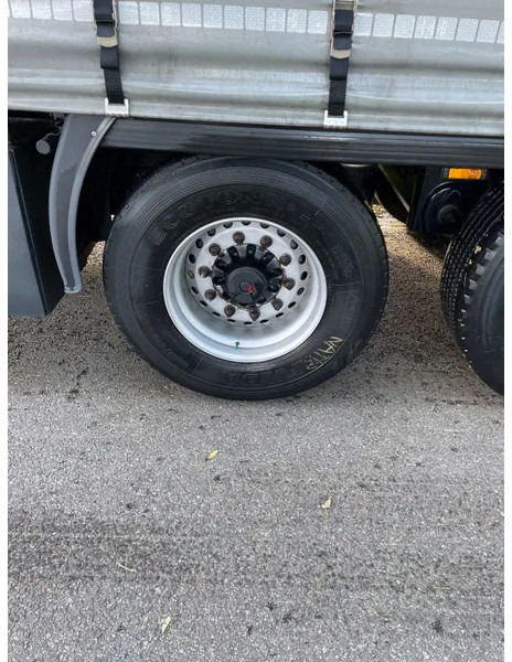 Kässbohrer Taut Line XXL Certificaat - Semi-remorque rideaux coulissants: photos 4 Kässbohrer Taut Line XXL Certificaat - Semi-remorque rideaux coulissants: photos 4