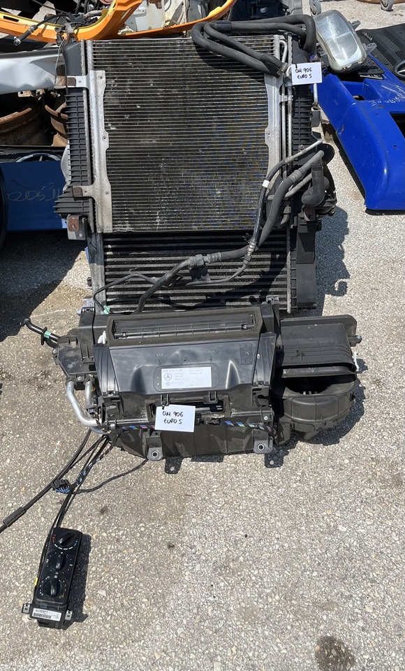 AIR CONDITION ATEGO OM904LA EURO5,ATEGO OM906LA EURO 5,AXOR OM926LA EURO 5 - Chauffage/ Ventilation: photos 2 AIR CONDITION ATEGO OM904LA EURO5,ATEGO OM906LA EURO 5,AXOR OM926LA EURO 5 - Chauffage/ Ventilation: photos 2