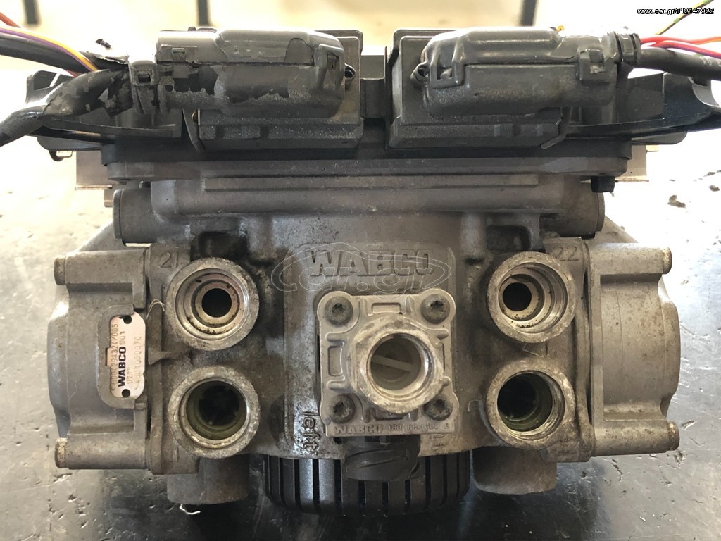 AXLE MODULATOR EPB ACTROS MP3 - Valve de frein pour Camion: photos 2 AXLE MODULATOR EPB ACTROS MP3 - Valve de frein pour Camion: photos 2