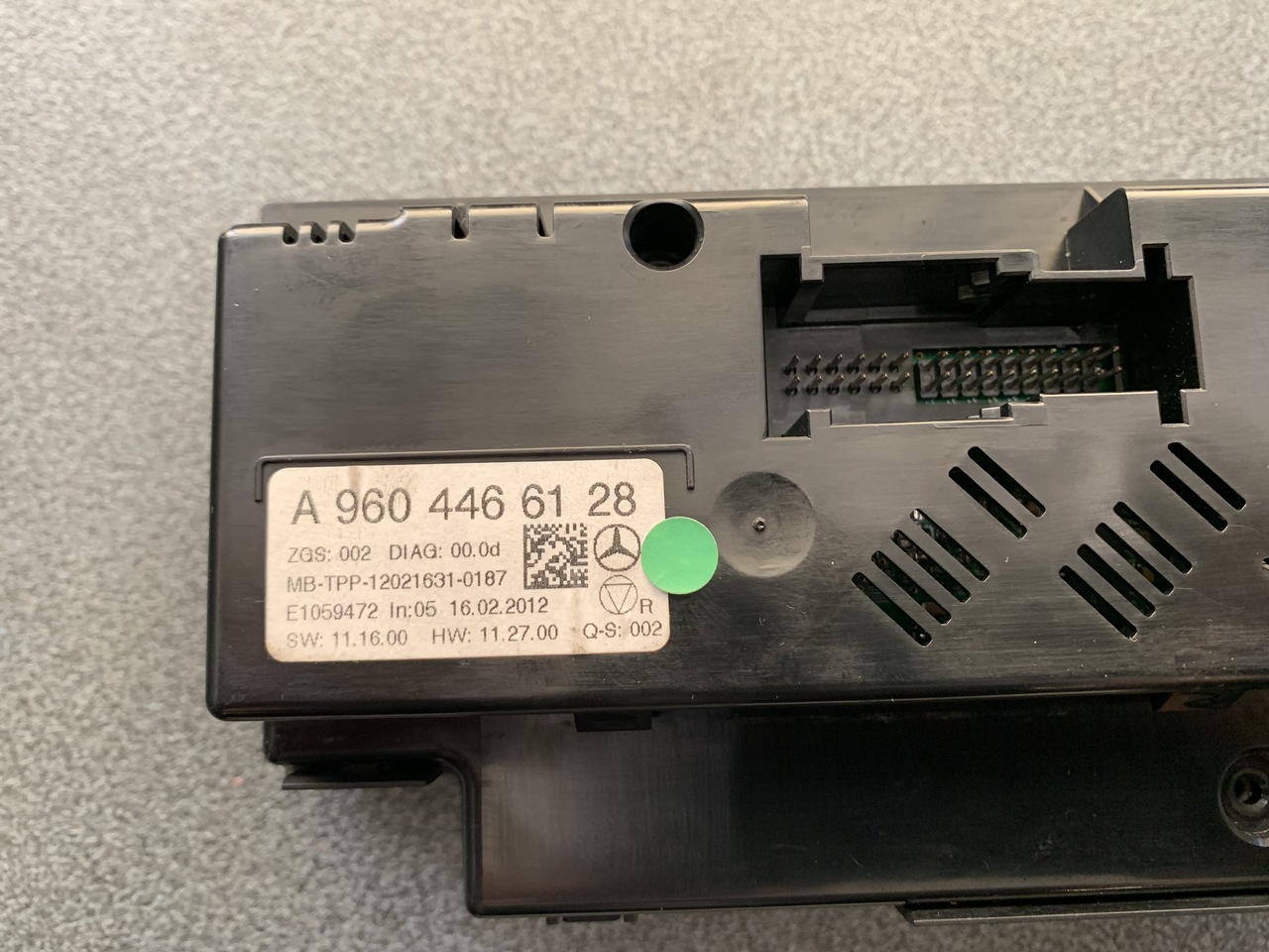 CONTROL UNIT HEATING ACTROS MP4 - Chauffage/ Ventilation pour Camion: photos 2 CONTROL UNIT HEATING ACTROS MP4 - Chauffage/ Ventilation pour Camion: photos 2