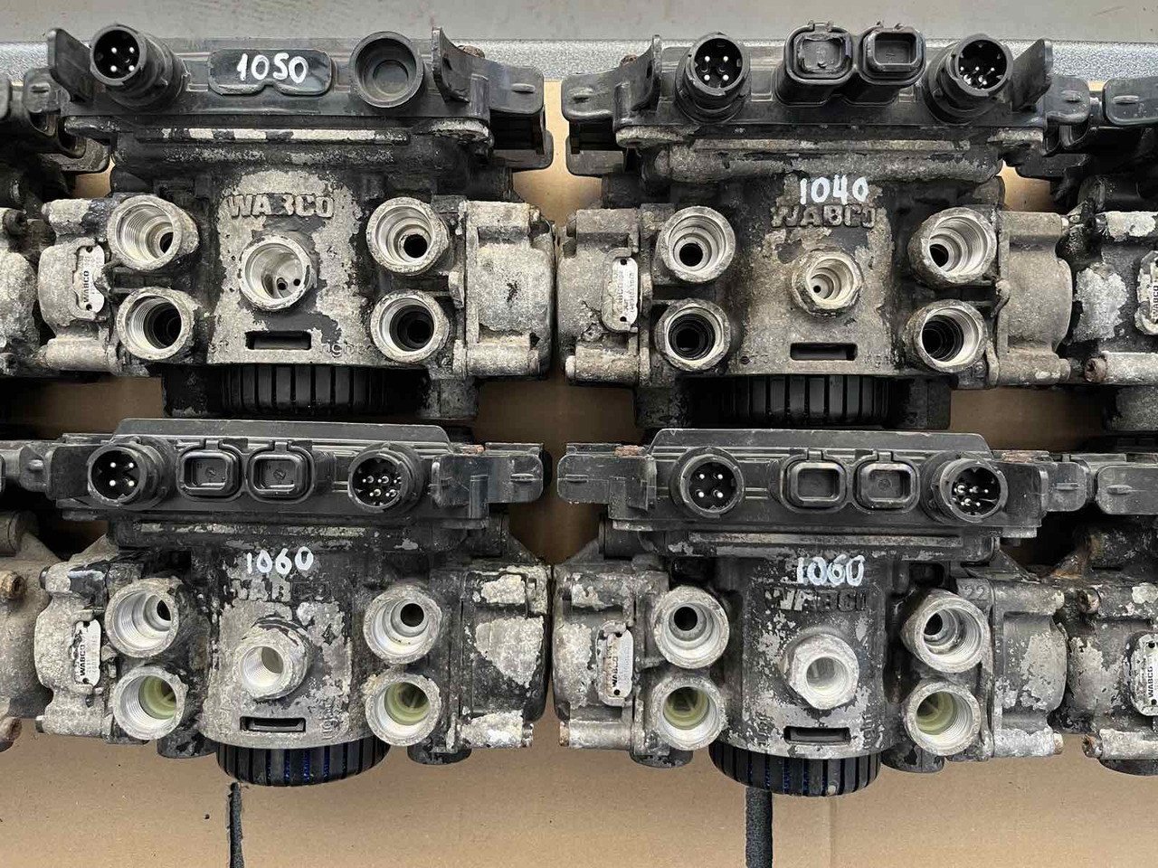 EBS AXLE MODULATOR 2 MAN TGA-TGM-TGL - Pièces de frein pour Camion: photos 3 EBS AXLE MODULATOR 2 MAN TGA-TGM-TGL - Pièces de frein pour Camion: photos 3