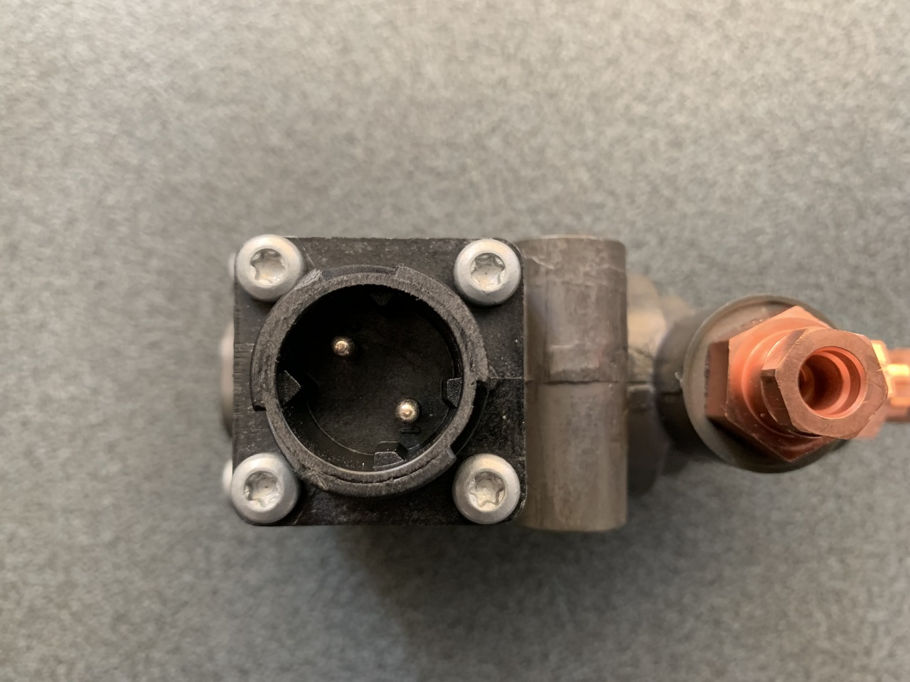 EXHAUST GAS RECIRCULATION CONTROL VALVE MAN TGA - Valve de frein pour Camion: photos 3 EXHAUST GAS RECIRCULATION CONTROL VALVE MAN TGA - Valve de frein pour Camion: photos 3