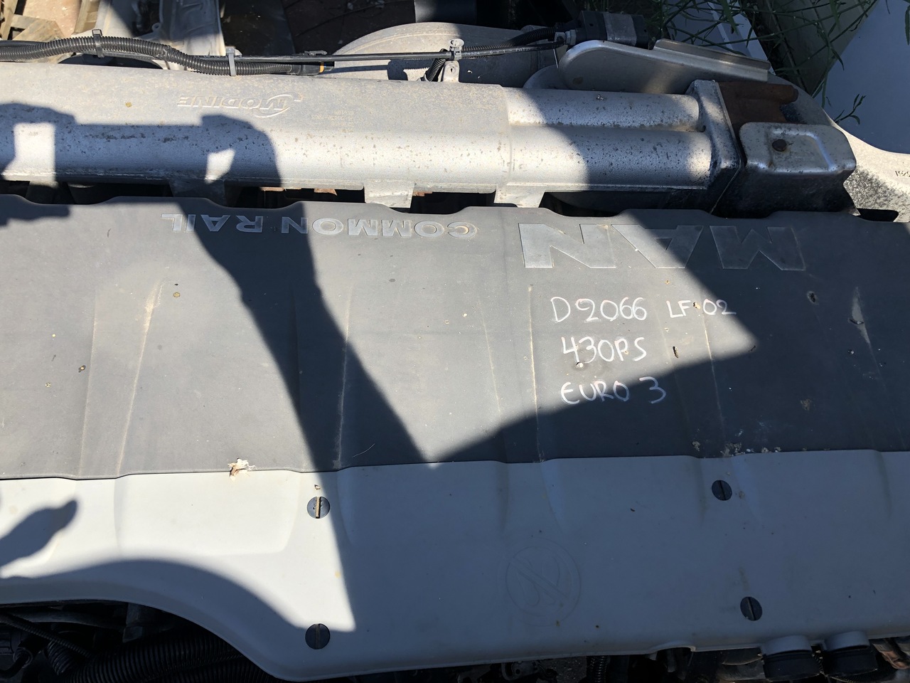 MAN TGA D2066 LF02 430HP EURO 3 COMMON RAIL - Moteur pour Camion: photos 3 MAN TGA D2066 LF02 430HP EURO 3 COMMON RAIL - Moteur pour Camion: photos 3
