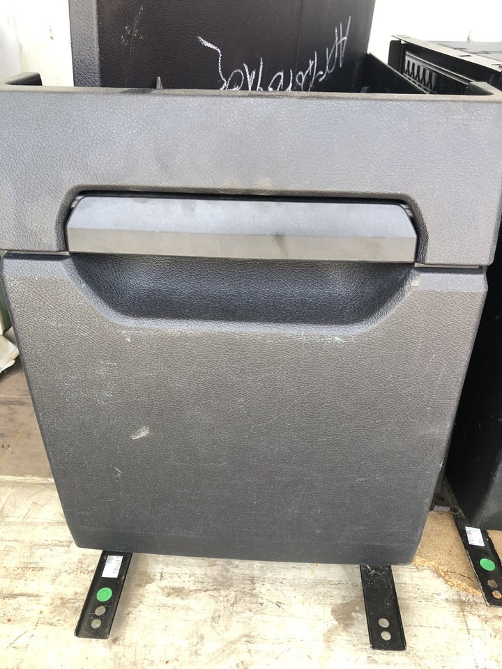 REFRIGERATOR BOX ACTROS MP4 - Pièce universelle pour Camion: photos 5 REFRIGERATOR BOX ACTROS MP4 - Pièce universelle pour Camion: photos 5