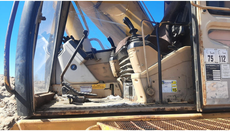 Caterpillar 350L - Pelle sur chenille: photos 2 Caterpillar 350L - Pelle sur chenille: photos 2